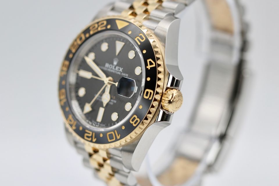 Rolex GMT Master II 126713 GRNR Image 2